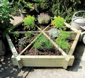 Hexagonal herb garden planter from Garden Chic Fresh Design Blog